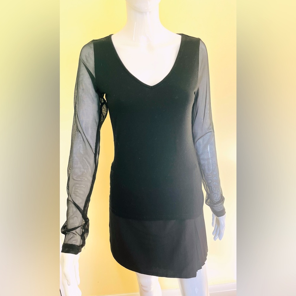 Forever 21 black V neck top sheer black mesh back sheer black long sleeves US M